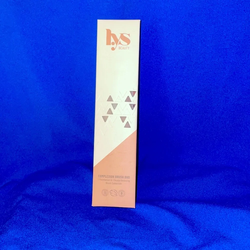 NEW!! lys BEAUTY COMPLEXION BRUSH DUO - Picture 1 of 3